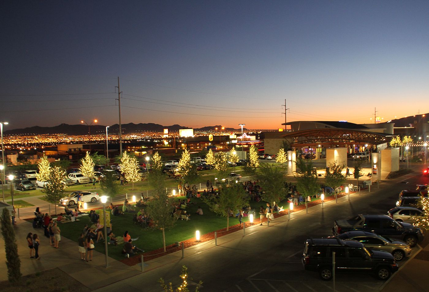 El Paso, TX Shopping Mall, The Fountains at Farah